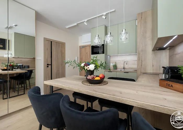 M&m, Gratis Parking, Basen, Sauna, Silownia Apartahotel